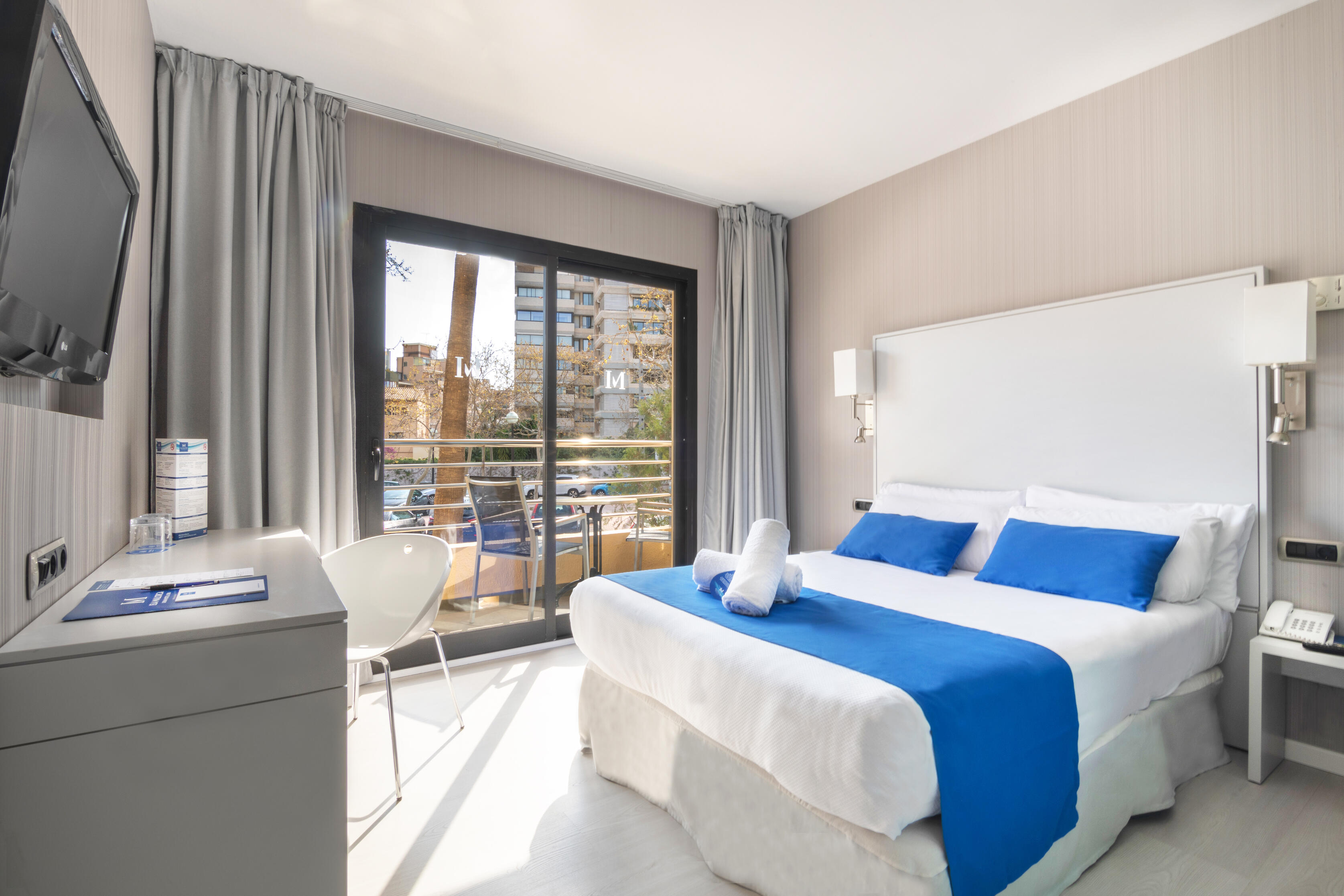 URBAN ECONOMY 00.jpg